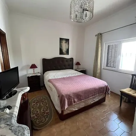 Grade Casa D'avo Alcantarilha